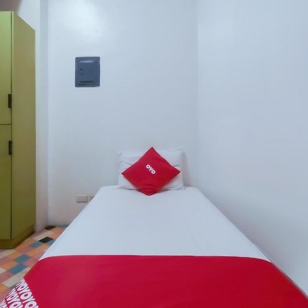 Spot On Junction Hostel Makati City Exteriér fotografie